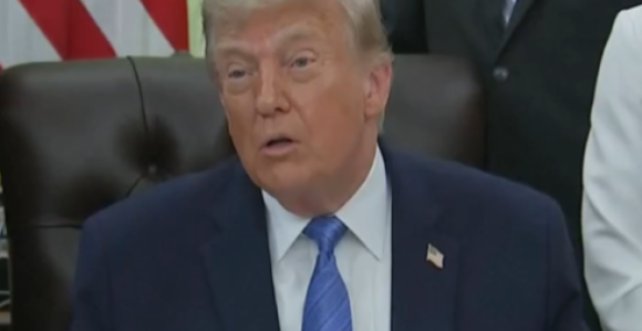 Трамп запријетио Ирану: Напашћемо их, врло снажно!