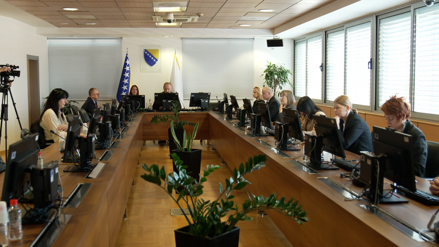 Прва коначна казна за судију због имовинских картона