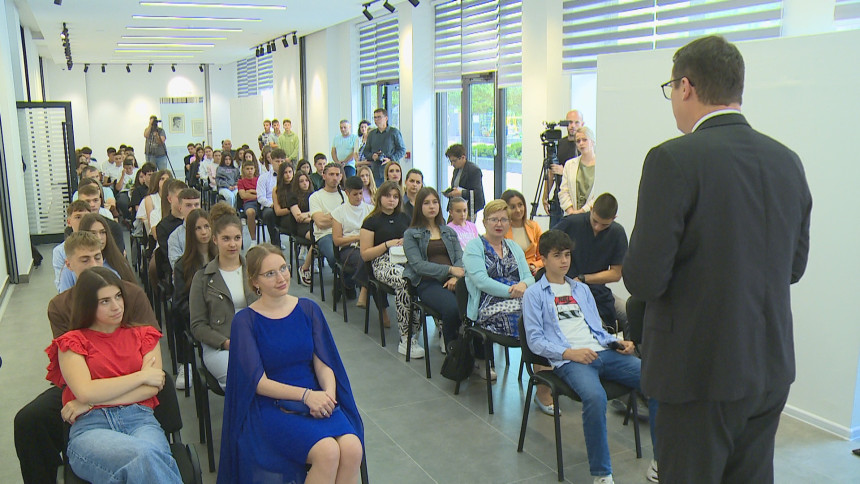 Istočna Ilidža nagradila najbolje učenike i vukovce