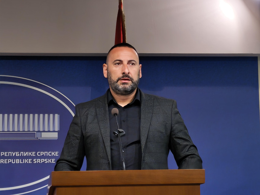 Milan Savanović: Nisam više u stranci Nebojše Vukanovića (VIDEO)