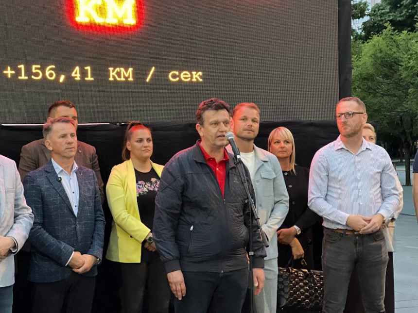 Постављен бројчаник задужења: Ово представља пропаст у којој се налази Република Српска