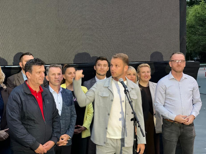 Важно је што смо показали јединство против задужења