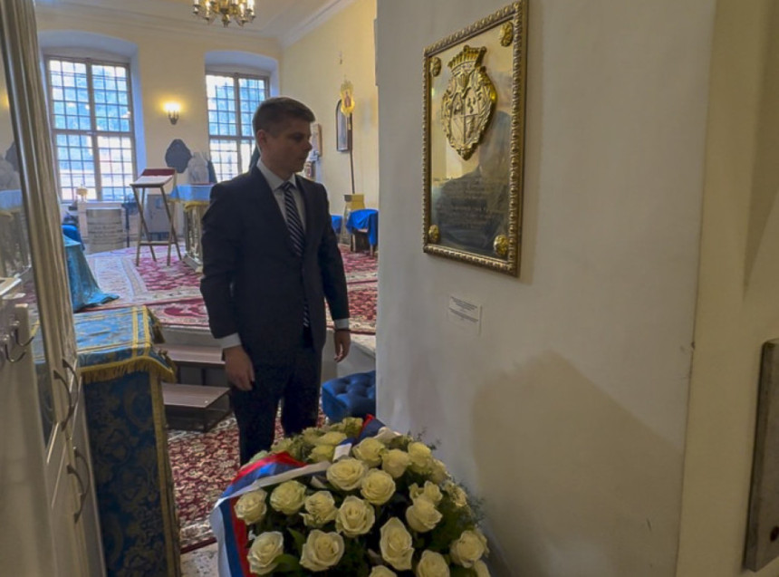 Гујон положио венац на гроб Гачанина Саве Владиславића