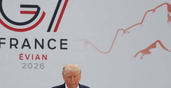 Трамп каснио на самит Г7, па у шали рекао да је "он шеф"