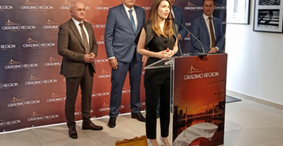 Vlastodršci donose helikopterima nova stara obećanja na jug Srpske i lažno se predstavljaju?! (VIDEO)
