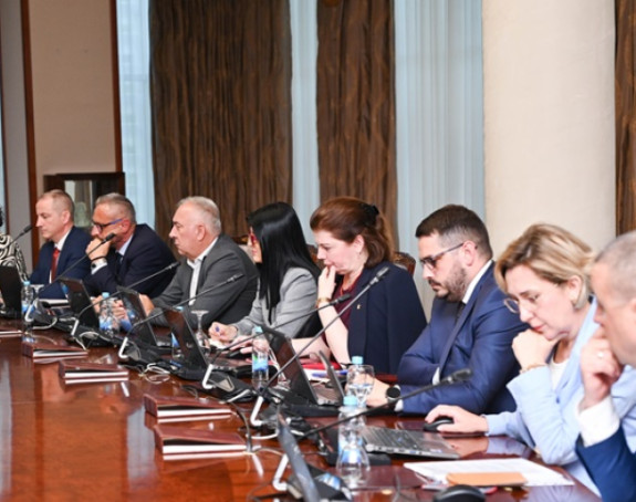 Србија у Републику Српску уложила стотине милиона марака