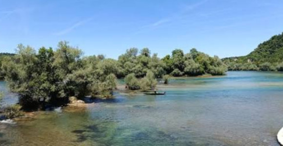 Нова трагедија у Српској: У језеру се утопио младић