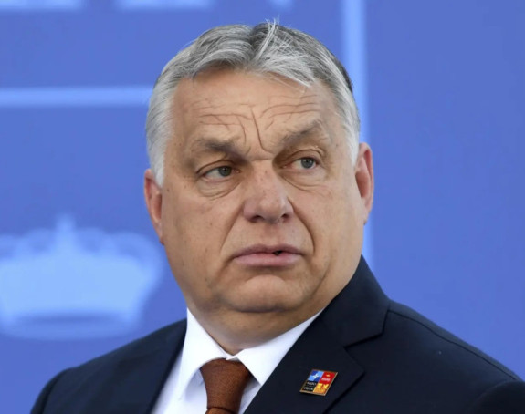 Јединствено: Први човјек Мађарске потписао "Леx Орбан"