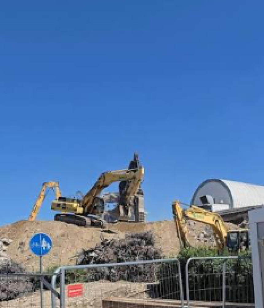 "Вјесник" отишао у историју: Загребачки небодер срушен