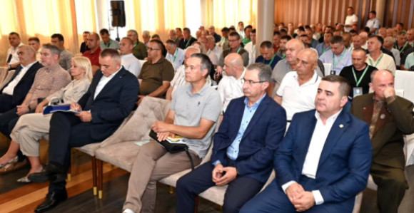 Nije lovačka: Minić se obavezao da će raditi u interesu lovaca