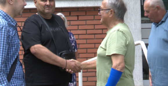 Пацијенти на дијализи очајни, остали без скупог лијека