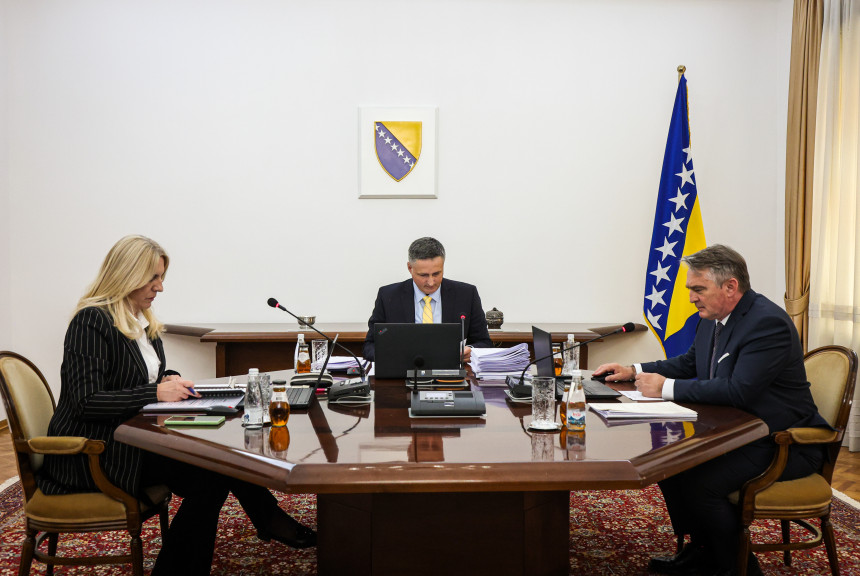 Željka Cvijanović preglasana tražiće sjednicu NSRS