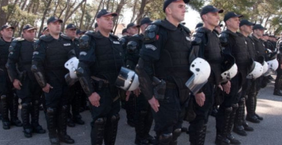 Pod lupom 122 policajca u CG: MUP vrši provjere