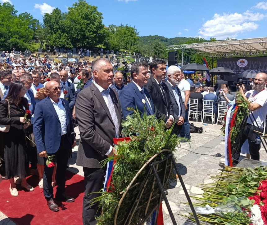 Нема трајног мира и помирења без једнаке правде