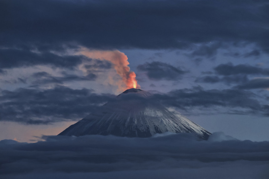 Eruptirao vulkan na Kamčatki, pepeo do 10,5 km visine