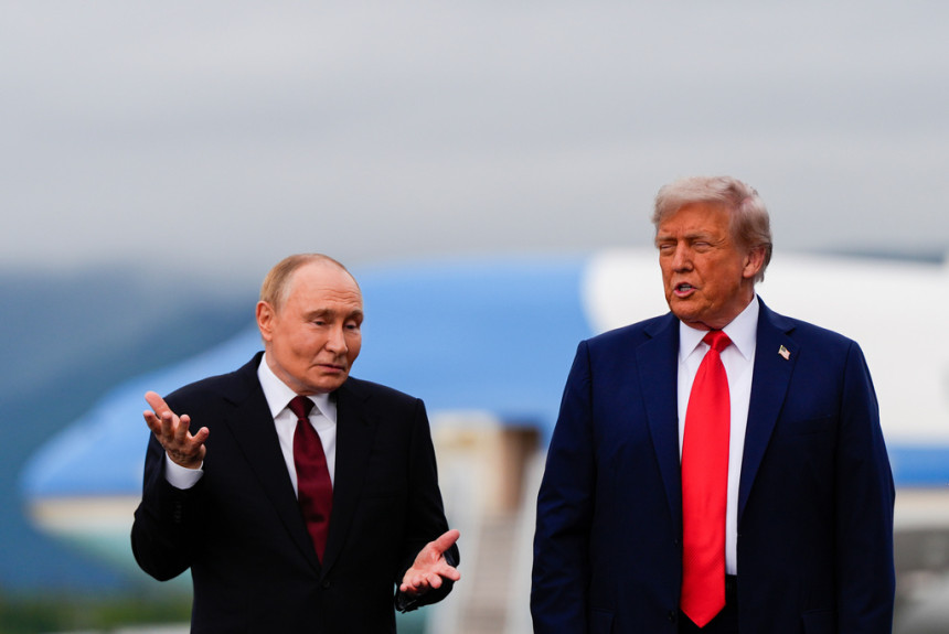 Разговарали Путин и Трамп "пословно и веома конструктивно"