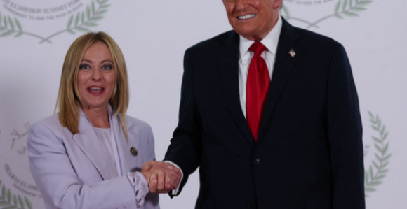 Трамп поново напао Ђорђу Мелони на друштвеним мрежама