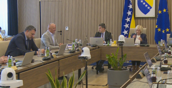 Još nije usvojen ni budžet za ovu godinu, projekti čekaju