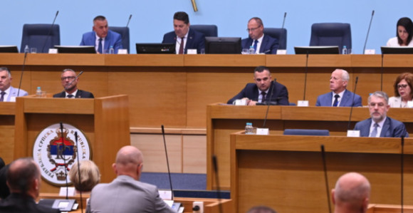Усвојена Декларација о заштити виталног националног интереса