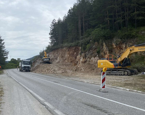 Предизборна обећања власти на Романији - Два километра пута градиће три године?