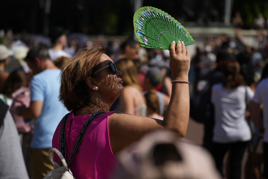 VB: Temperatura u školskim učionicama viša od 40 stepeni