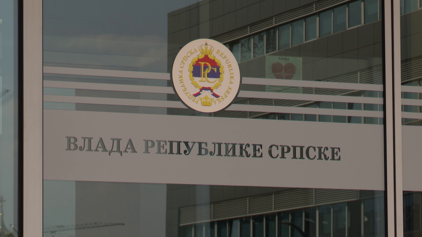 Кредити и дугови: Влада поново спашава "Електропривреду РС"