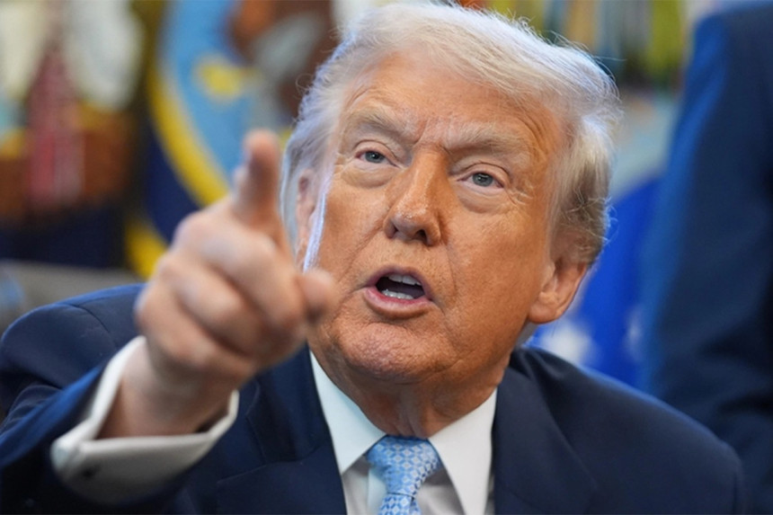 Хамнеи: Ово показује да је Трампов потпис безвриједан