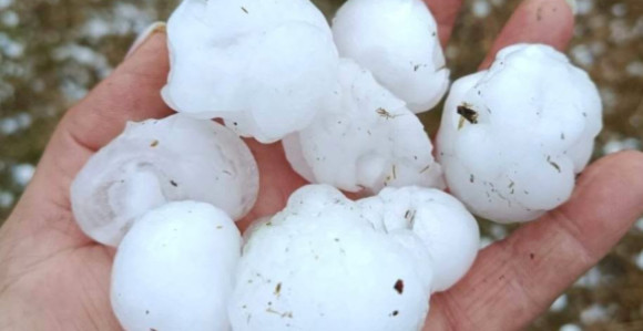 Snažno nevrijeme pogodilo Nevesinje (VIDEO/FOTO)
