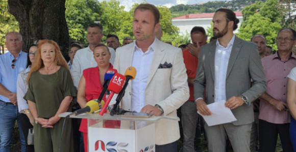 Stanivuković u Doboju: Grad bez uprave, dvorane i pozorišta