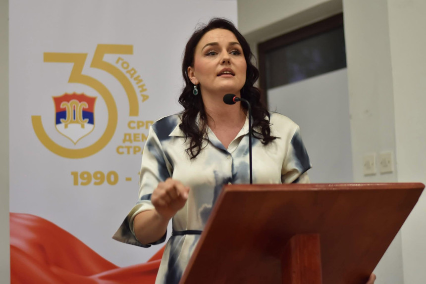 "Брутална порука из Владе: За вас нема, али за нас мора бити"