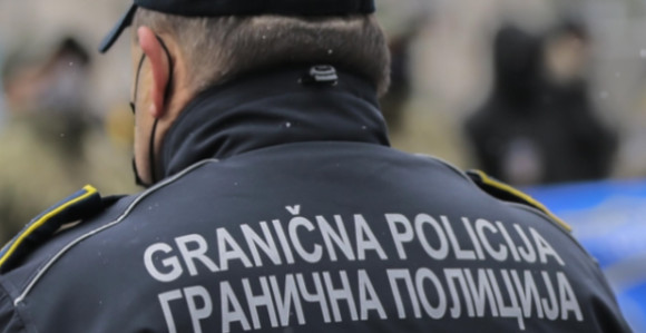 Pripadnik Granične policije lažirao prelaske granice