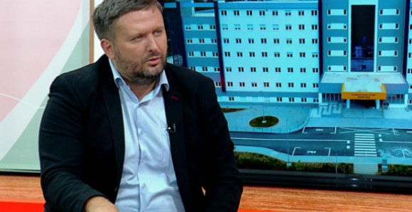 Слика државе: Здравство у страначким бојама, здравствени радници потцијењени, љекара недостаје, листе чекања и даље дуге