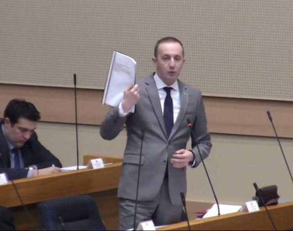 Ево како је СНСД власт присвојила иницијативу опозиције