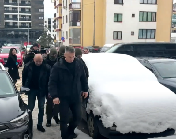 Истрага 20 мјесеци тапка у мјесту, Нешић се спрема за изборе