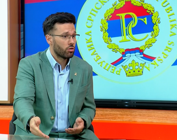 Режим енормним задужењима нуди народу неизвјесност
