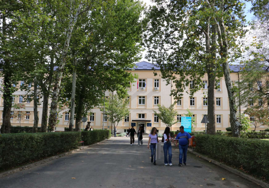 На Универзитету у Бањалуци слободна 923 мјеста