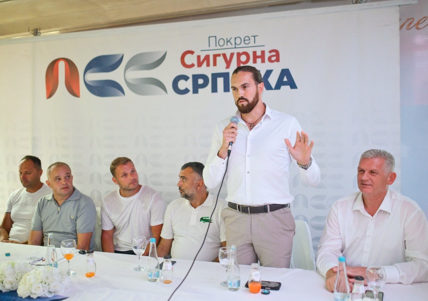 Кредитни рејтинг: Питајте радника колико му остане од плате?