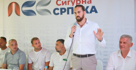Кредитни рејтинг: Питајте радника колико му остане од плате?