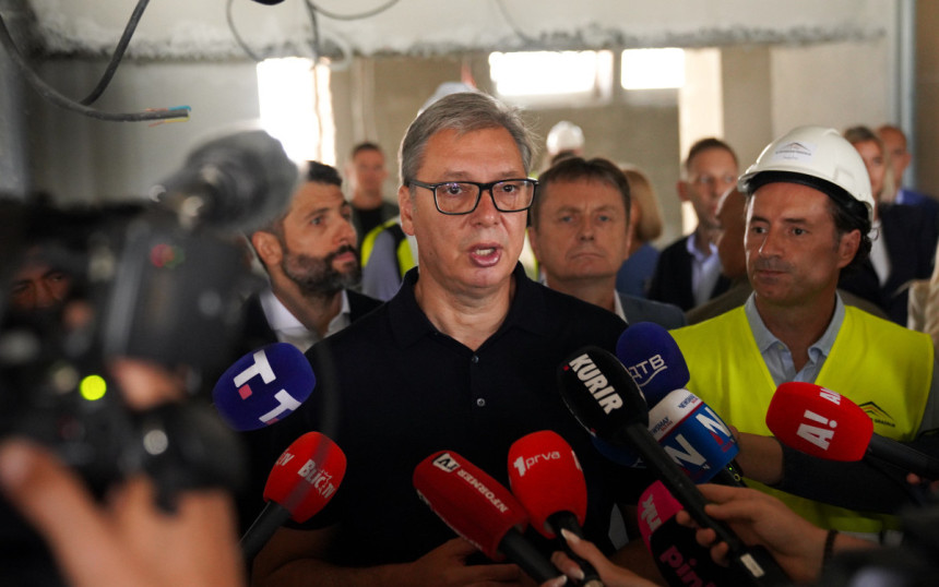 Vučić: Pisaću Ruteu sa molbom da se ne otvara glavni most na Ibru