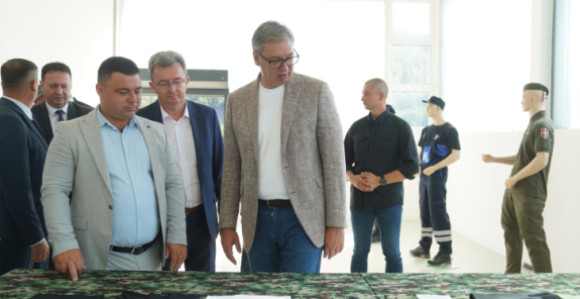 Vučić: Posle 50 godina radimo puteve i u ovom kraju