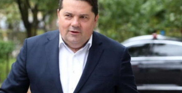 Стевандић није сигуран да ће проћи у НСРС, па је себе ставио на компензациону листу