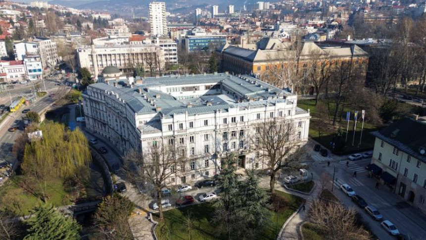 Sarajevo: Maloljetni sin ministra uhapšen zbog požara?