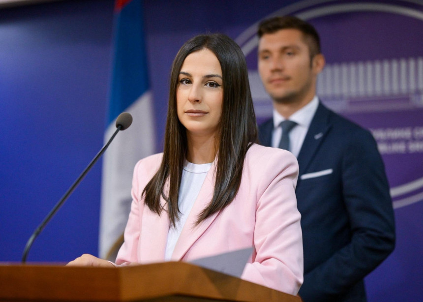 Volite li građane toliko da ste i bebe zadužili?