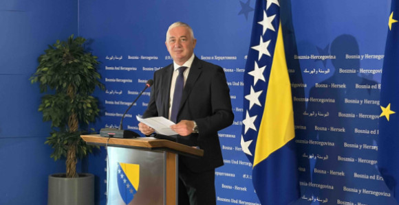 Пријава против Коалиције "Под лупом": Чуј посланички рад преурањена кампања, а министарски није!