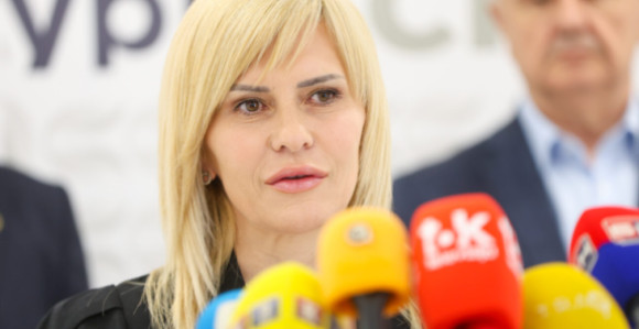 Postoji nešto što se zove politička odgovornost?