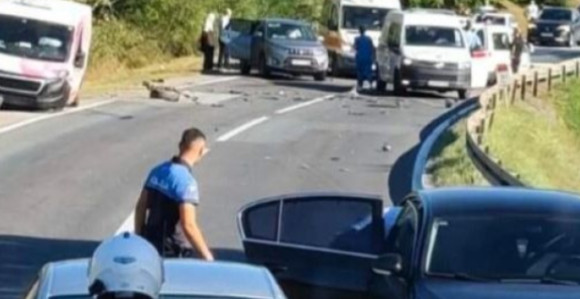 Тежак судар четири возила код Жепча, има повријеђених