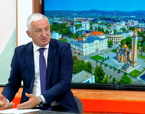 Опструкције СНСД-а и ХДЗ-а блокирају институције, док бројне афере односе милионе и нико не одговара!