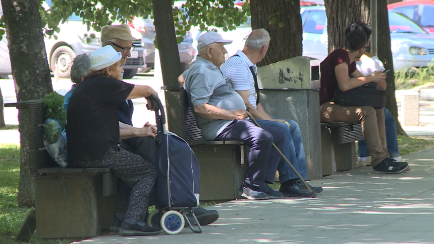 Penzije 20 godina pokrivaju četvrtinu potrošačke korpe