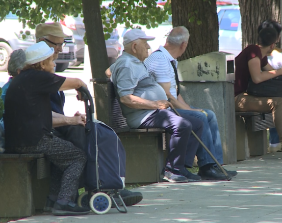 Пензије 20 година покривају четвртину потрошачке корпе