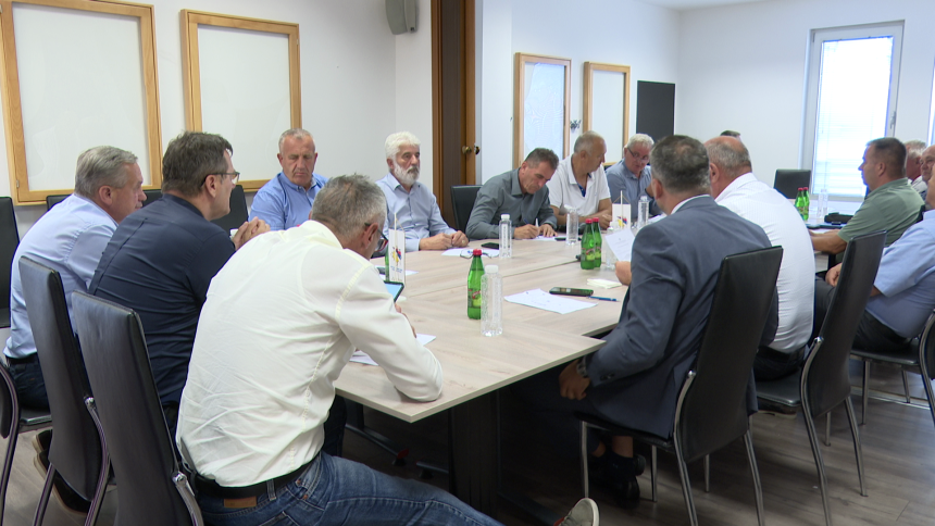 БОРС: Организован одлазак на сахрану генералу Младићу